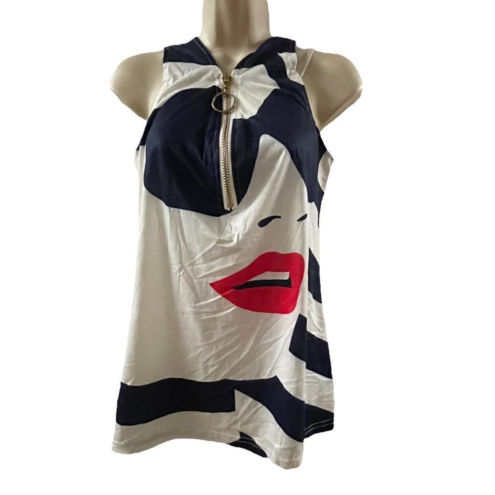 Unbranded ~ Wonans Profile ~ Sleeves Top with zipper feature ~ size Medium
